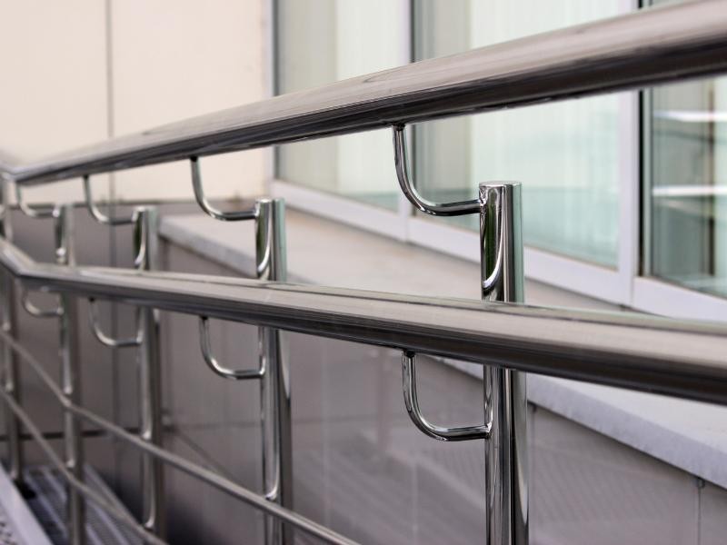 Corrimão Duplo de Aço Inox